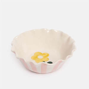 Kitchen: Caroline Gardner Frilly Bowls