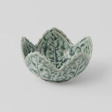 Kitchen: Green Leaf Sauce Dish