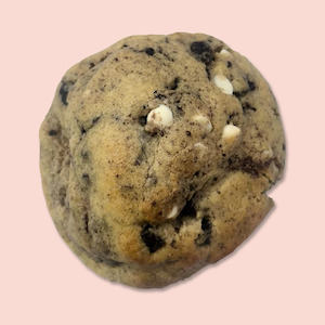 Cookies: Cookies & Cream Chunky Cookies