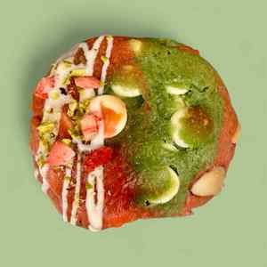Cookies: Pistachio Strawberry Cookie