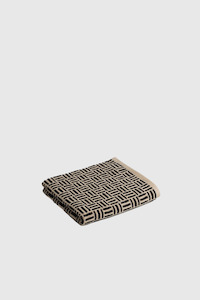 Torrens Hand Towel - Sand / Noir
