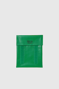 Life New Arrivals: Carry Tite Case Large - Green