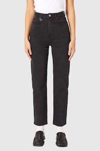 Neuw: Nico Straight - Blackout