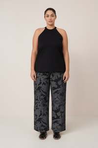 Surround Top - Black