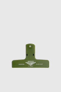 Life New Arrivals: Plastic Clip - Khaki