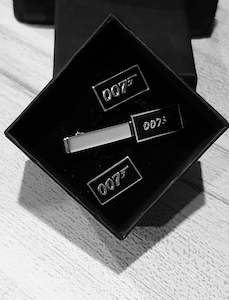 007: 007 Formal Set