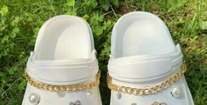 Jibbitz: Golden Chains Pearl Jibbit Charm