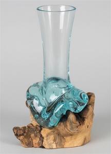 Vases: Gamal Root With Vase