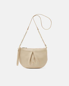 Cuoieria Fiorentina: Genuine Leather Pouch Bag Emma Avorio - Cuoieria Fiorentina