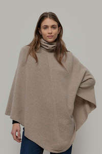 Woman Tops Tunics In Italy: Cashmere Poncho Elisabetta Beige - Rifo'
