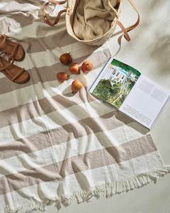 Baya Cheltenham Throw - Pebble | Cotton