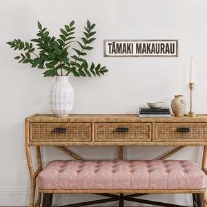 Wall Art: TAMAKI MAKAURAU