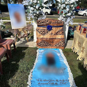 Pull Up Banners: Unveiling/burial Package