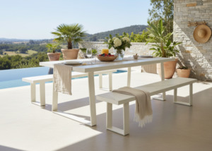 Outdoor: Alfresco Dining Table