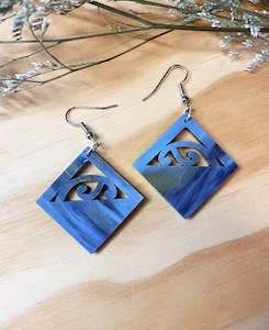Earrings: Te Whai - ocean