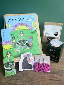 Awa Wahine: Awa Wahine Wha Magazine - Giftbox