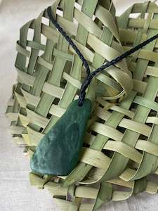 Campbell Carving: Tumbled Pendants – Pounamu – Large 5