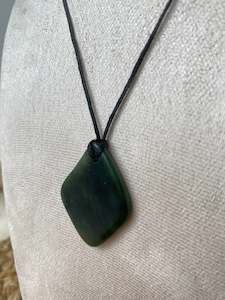 Campbell Carving: Tumbled Pendants – Pounamu – Small 6