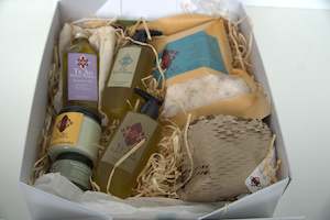 Te ao whetu marama - Gift pack (Large)