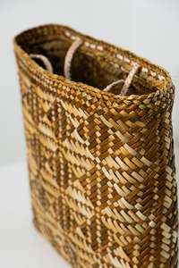 Kete Whakairo - Tahi (Te manuariki)