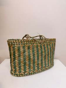 Mahi Toi Art: Kete whakairo - teal and natural