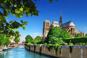 Extraordinary Paris (port-to-port cruise)