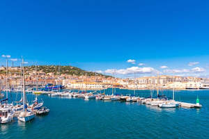 French Canals: Charming Provence : a barge cruise in Southern France (port-to-port cruise)