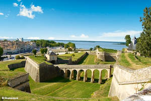 Ms Cyrano De Bergerac: The exceptional region of Bordeaux (port-to-port cruise)
