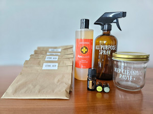 Products: DIY Cleaning Starter Pack with free e-guide Essential Oils ide Matters