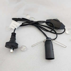 Himalayan Salt: Dimmer Lead  (approx. 1.38m from base of plug to base of  bit that goes inside the  lamp)