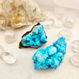 Hemimorphite Specimen (assorted. approx. 5.8-7.1x3.8-4.8cm)