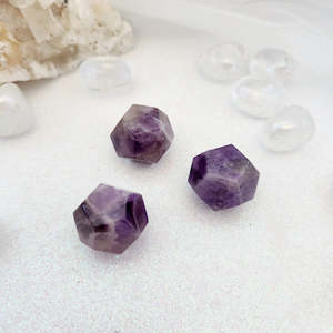 Amethyst Dodecahedron (assorted. approx. 2.5cm diameter)