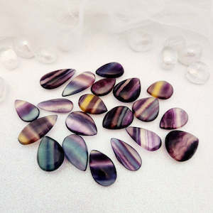 Crystals Fossils: Rainbow Fluorite Tear Drop (assorted. approx. 2.5-3.2x1.3-2.4cm)