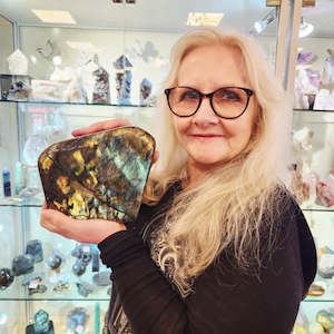 Crystals Fossils: Labradorite Polished Free Form (approx. 15x18x7.5cm)