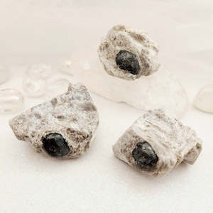 Apache Tear in Matrix (assorted. approx. 5-5.5x3.5-4cm)