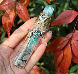 Blue Aura Quartz & Labradorite Chips In Triple Moon Embellished Bottle (assorted&hellip;