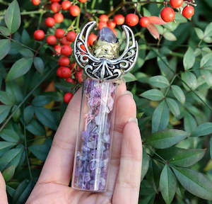 Crystals Fossils: Amethyst in Crescent Moon Embellished Bottle (assorted. approx. 9.5cm)