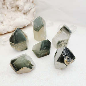 Chlorite in Quartz Point (assorted. approx. 3-4.9x2.9-4cm)