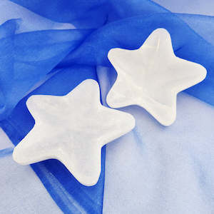 Selenite Star Dish (assorted. approx. 11.6x11.9cm)