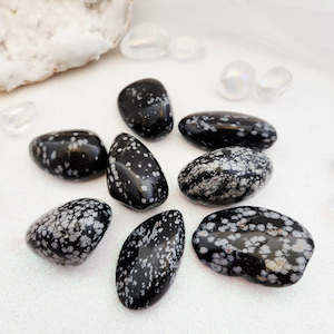 Snowflake Obsidian Palm Stone (assorted. approx. 4-5x3-3.5cm)