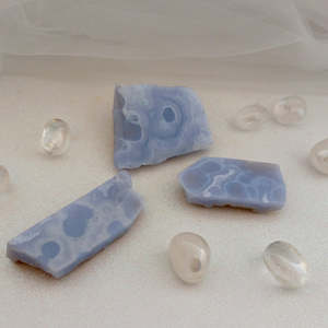 Blue Lace Agate Slab (assorted. approx. 6.2-7.5x2.9-5.6cm)