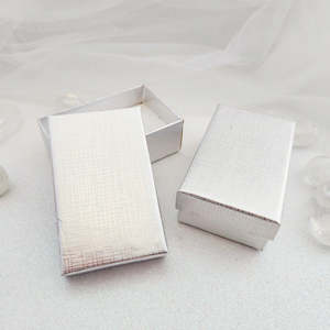 Everything Else: Silver Gift Box (suitable for pendant & ring & earrings)