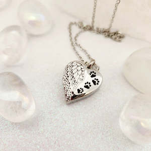 Heart Pet Keepsake Memorial Pendant w. Chain (stainless steel)