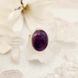 Jewellery Other Accessories: Amethyst Oval Ring (sterling silver)