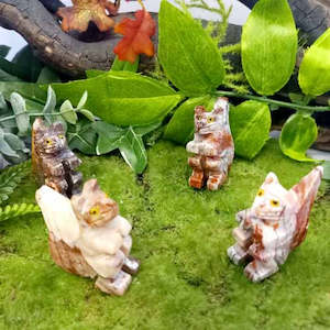 Woodland Grotto: Soapstone Squirrel (assorted. approx. 4.1x3-3.2cm)