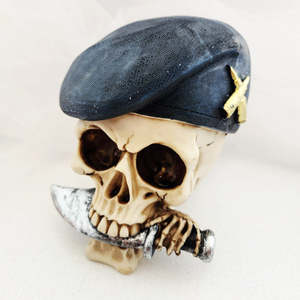 Mystical Magical: Skull in Beret w. Dagger (approx. 14x11.5cm)