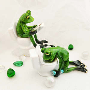 Woodland Grotto: Frog n. Toilet (reading or barfing. approx. 8-10x10.5-13.5cm)