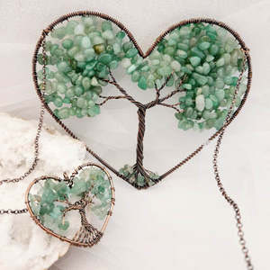Inspirational Heartfelt Gifts: Green Aventurine Tree of Life Hanging Heart (approx. 42x14cm)