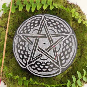 World Spirituality: Pentacle Black Soapstone Round Incense Holder (approx. 10x10cm)