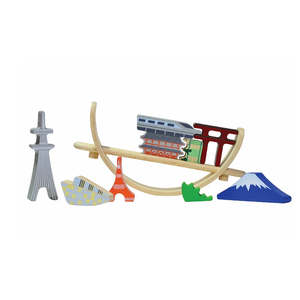 Blue Ribbon: Tokyo Cityscape Arch Balance